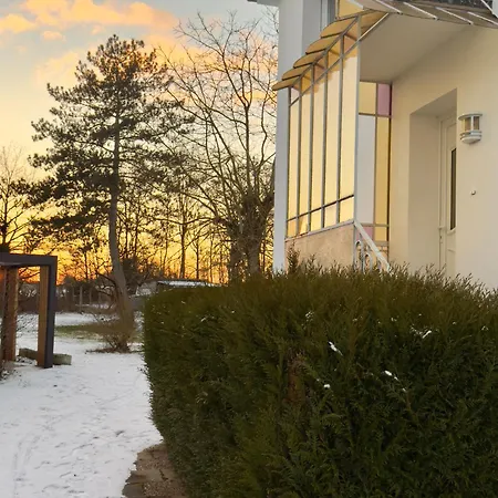 Dhotes Vue Jardin Coucher De Soleil A La Campagne 3* Haguenau