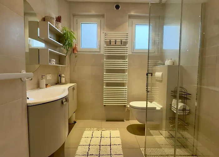 Dhotes Vue Jardin Coucher De Soleil A La Campagne Guest house Haguenau